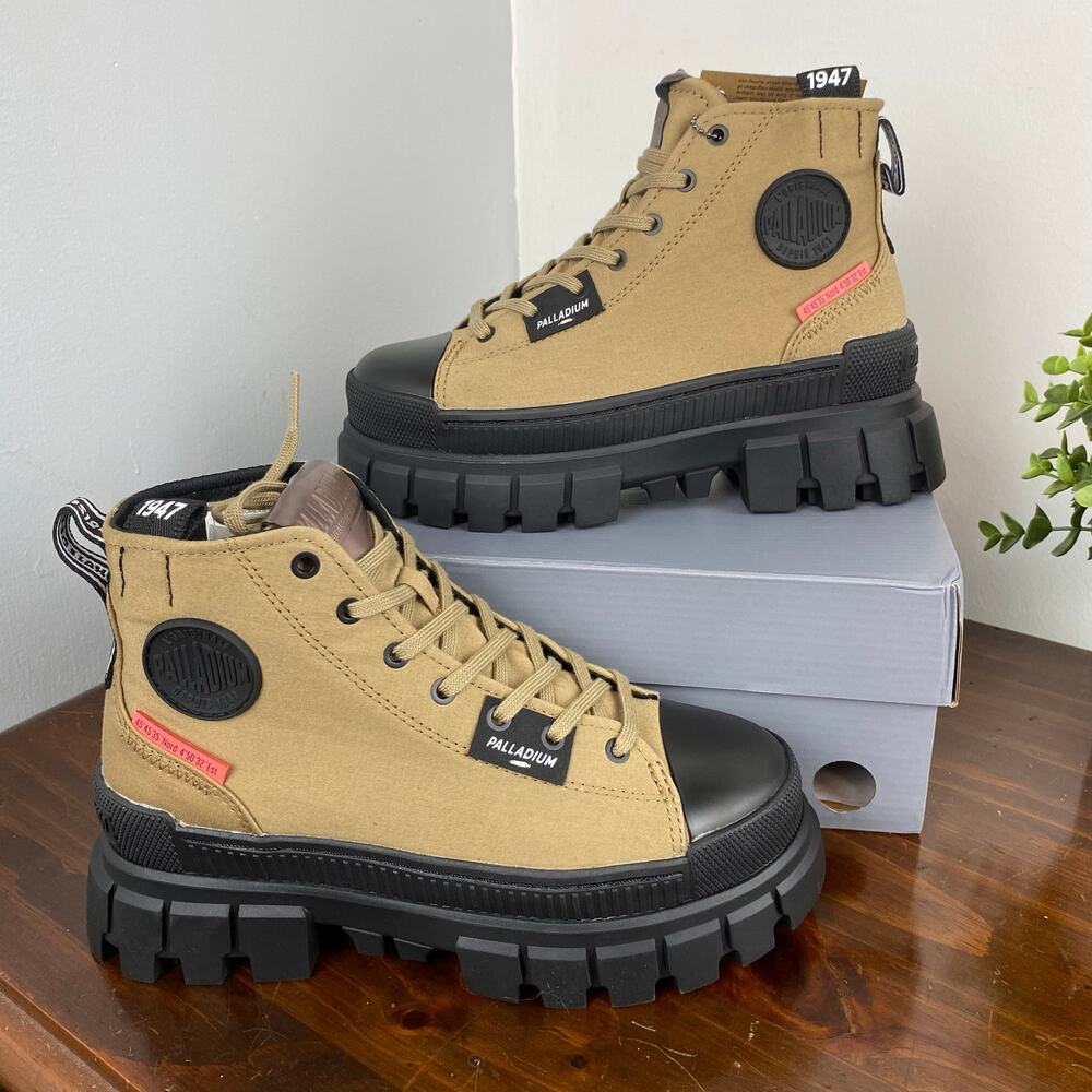 Palladium Revolt Hi Tx Safari Platform Sneaker Boots Women’s Size 6.5